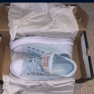 Low rise converse sneakers